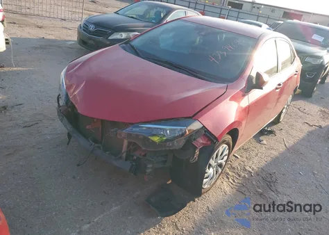 2018 Toyota Corolla Le z USA, uszkodzony, nr VIN 5YFBURHEXJP849190